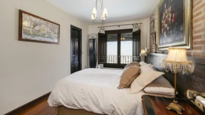 Chalet en venta en Calle Cúllar Vega, La Zubia de 606.000 €