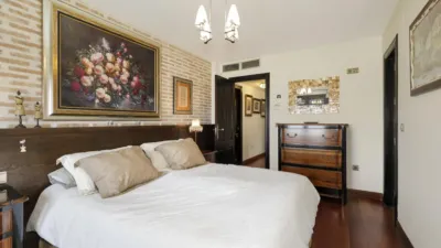 Chalet en venta en Calle Cúllar Vega, La Zubia de 606.000 €