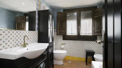 Chalet en venta en Calle Cúllar Vega, La Zubia de 606.000 €