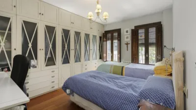 Chalet en venta en Calle Cúllar Vega, La Zubia de 606.000 €