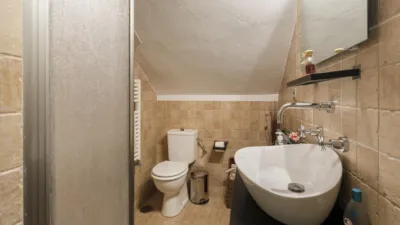 Chalet en venta en Calle Cúllar Vega, La Zubia de 606.000 €