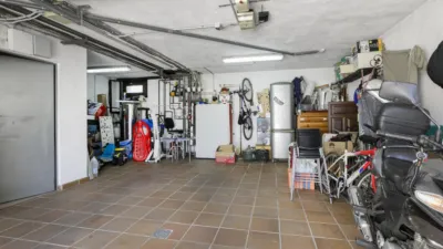 Chalet en venta en Calle Cúllar Vega, La Zubia de 606.000 €
