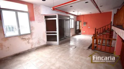 Chalet en venta en Avenida D'Es Tren, Manacor de 300.000 €