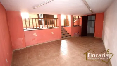 Chalet en venta en Avenida D'Es Tren, Manacor de 300.000 €