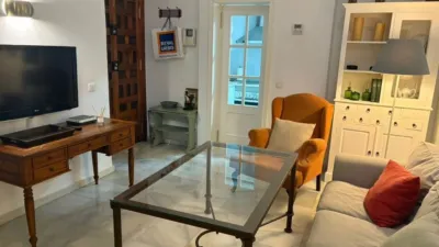 Dúplex en alquiler en Plaza del Cristo de Burgos, Santa Catalina (Distrito Casco Antiguo. Sevilla Capital) de 1.100 €<span>/mes</span>