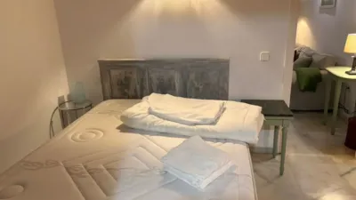 Dúplex en alquiler en Plaza del Cristo de Burgos, Santa Catalina (Distrito Casco Antiguo. Sevilla Capital) de 1.100 €<span>/mes</span>