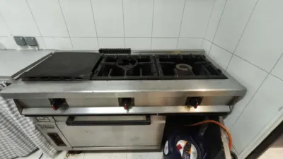 Local comercial en venta en Calle del Sol, cerca de Calle de la Tierra - Més