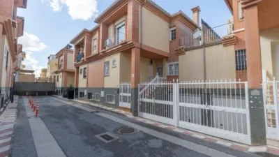 Terraced House in the Metropolitan Area photo 52