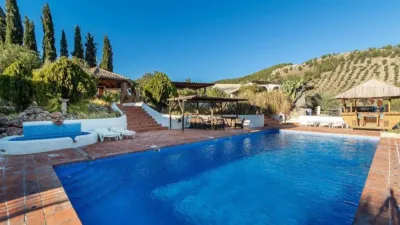 Chalet on Cortijo Salinas Street photo 14