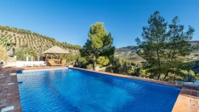 Chalet on Cortijo Salinas Street photo 15