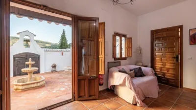 Chalet on Cortijo Salinas Street photo 30