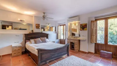 Chalet on Cortijo Salinas Street photo 36