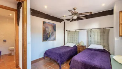 Chalet on Cortijo Salinas Street photo 59