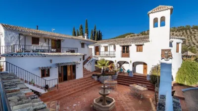 Chalet on Cortijo Salinas Street photo 6
