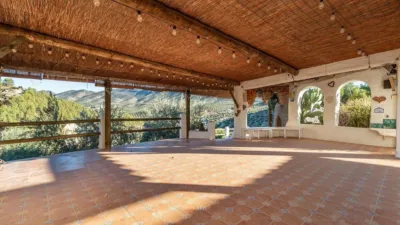 Chalet on Cortijo Salinas Street photo 81