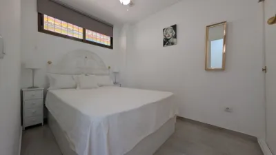 Apartment on Calle de Londres, 4 photo 16
