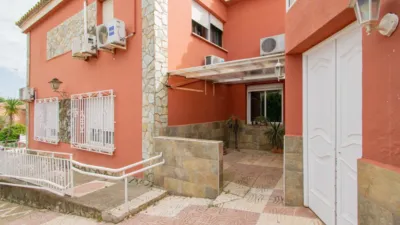 Chalet in Alcalá de Guadaira photo 2