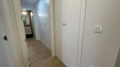Piso en alquiler en Avenida Felipe González Márquez, Entrenúcleos (Dos Hermanas) de 1.195 €<span>/mes</span>
