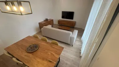 Piso en alquiler en Avenida Felipe González Márquez, Entrenúcleos (Dos Hermanas) de 1.195 €<span>/mes</span>