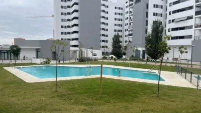 Piso en alquiler en Avenida Felipe González Márquez, Entrenúcleos (Dos Hermanas) de 1.195 €<span>/mes</span>
