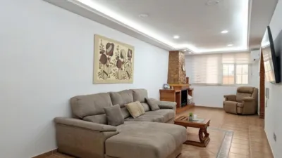 Chalet on Lepanto Street photo 2