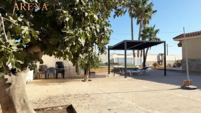 Chalet on Calle Estanco Viejo photo 10