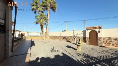 Chalet on Calle Estanco Viejo photo 15