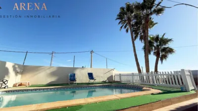 Chalet on Calle Estanco Viejo photo 4