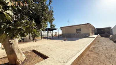 Chalet on Calle Estanco Viejo photo 9