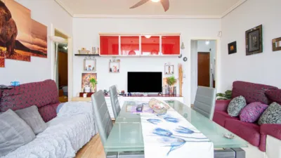 Piso en venta en Calle Albaida, León XIII-Cruz Roja (Distrito Macarena. Sevilla Capital) de 340.000 €
