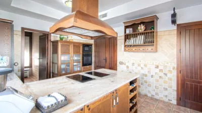 Chalet in Oromana photo 23