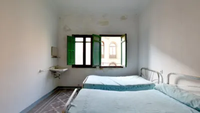 Terraced house on Huelva Street photo 41