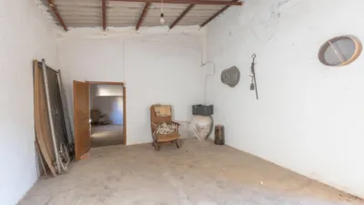 House in the Center photo 16