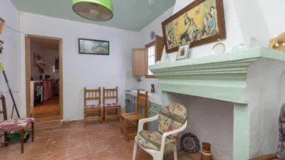 House in the Center photo 9