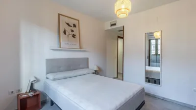 Piso en venta en Calle Pdta Jose Fernandez Mtnez, Número 6, Los Periodistas-Parque Almunia-Albayda (Granada Capital) de 379.000 €