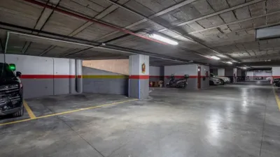 Piso en venta en Calle Pdta Jose Fernandez Mtnez, Número 6, Los Periodistas-Parque Almunia-Albayda (Granada Capital) de 379.000 €