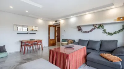 Piso en venta en Calle Pdta Jose Fernandez Mtnez, Número 6, Los Periodistas-Parque Almunia-Albayda (Granada Capital) de 379.000 €