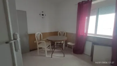 Apartment on Calle del Polo Benito photo 3