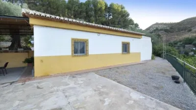 Rustic farm on Calle Polígono 5 Parcela 136 Serrezuela. Villamena (Gra photo 22