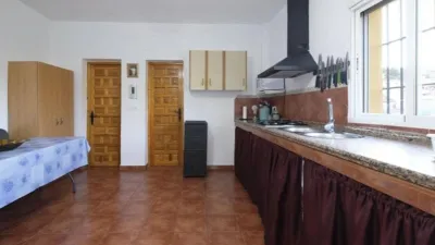 Rustic farm on Calle Polígono 5 Parcela 136 Serrezuela. Villamena (Gra photo 8