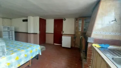 Chalet en venta en Calle Cañada Arboleda, Número 15, Laguna de Duero de 220.000 €