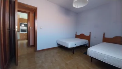 Chalet en venta en Calle Cañada Arboleda, Número 15, Laguna de Duero de 220.000 €