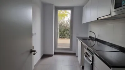 Piso en alquiler en Calle Dulzaina, Número 7, Arroyo de la Encomienda de 800 €<span>/mes</span>