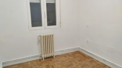 Piso en alquiler en Calle del Perú, Centro (Valladolid Capital) de 850 €<span>/mes</span>