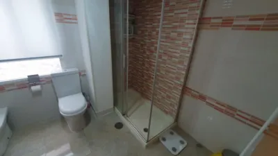 Habitación en alquiler en Calle de Guardamar, Carolinas (Distrito Pla-Carolinas. Alicante - Alacant) de 250 €<span>/mes</span>