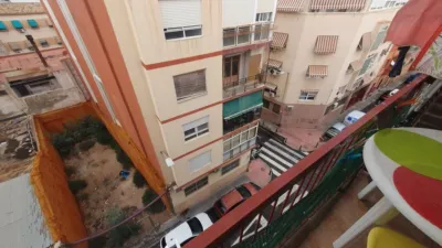 Habitación en alquiler en Calle de Guardamar, Carolinas (Distrito Pla-Carolinas. Alicante - Alacant) de 250 €<span>/mes</span>