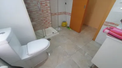 Habitación en alquiler en Calle de Guardamar, Carolinas (Distrito Pla-Carolinas. Alicante - Alacant) de 250 €<span>/mes</span>