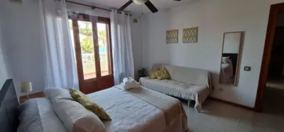 Chalet on Calle de José Ojeda photo 33