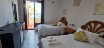 Chalet on Calle de José Ojeda photo 46