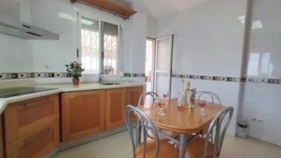 Apartment on Calle de la Cruz de Robles, 17 photo 9